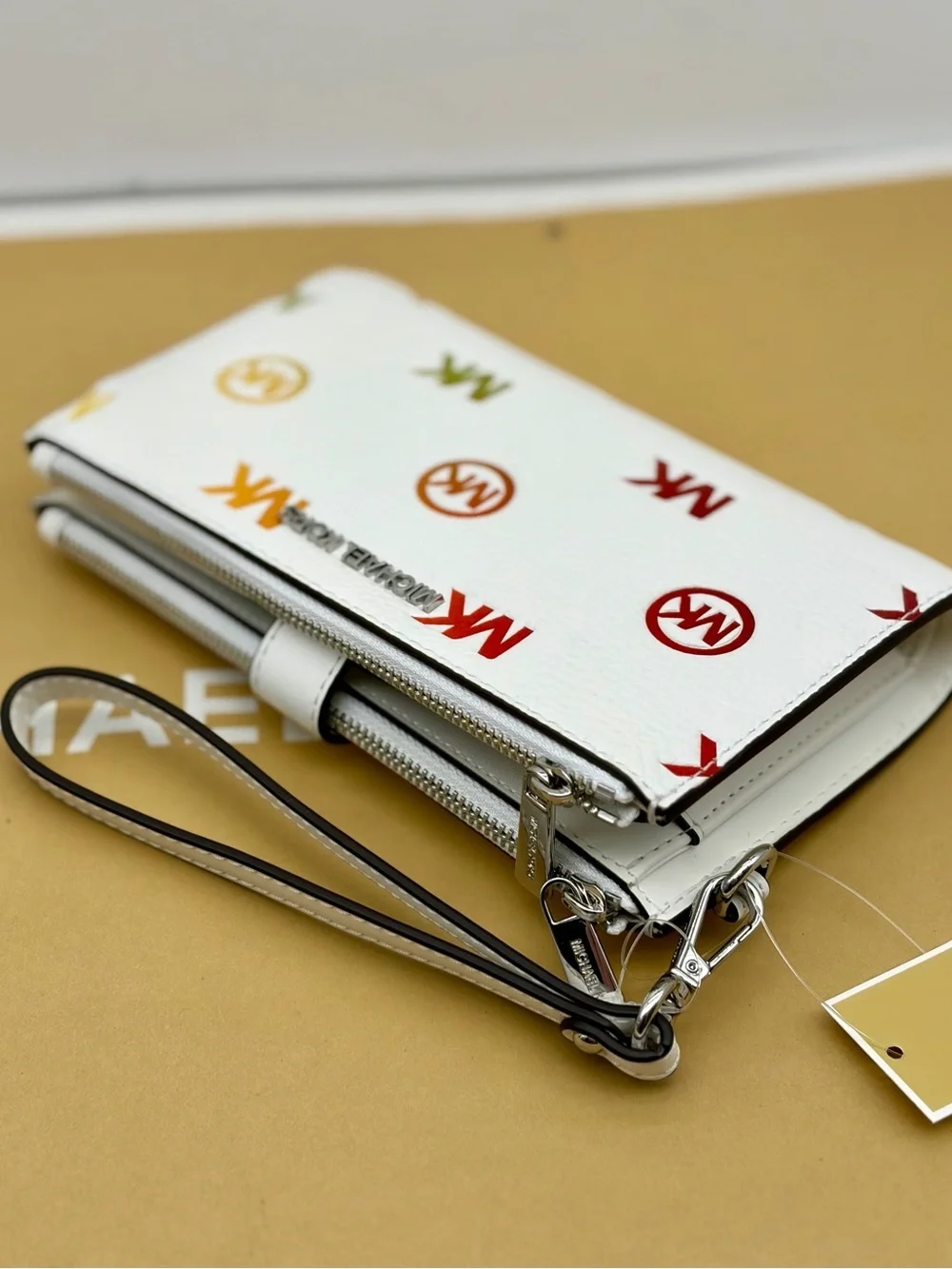 Michael Kors Jet Set Travel LG Double Zip Wallet MK Optic White Multi